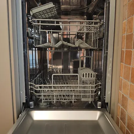 Airport-fiera New With Terrace