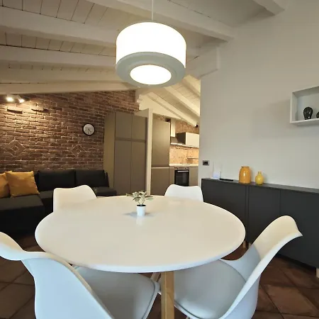 Airport-fiera New With Terrace דירה *