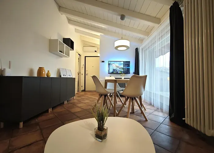 Airport-fiera New With Terrace Apartment *